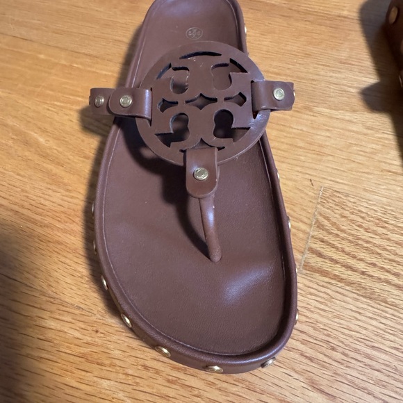 EUC-Tory Burch- Brown, Miller Cloud Coin Thong Sandals. Women’s Size 9 - Picture 5 of 10